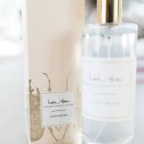 India Hicks Casuarina Room Spray - Picture 2 of 3